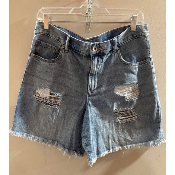 Sugar & Jade Jean Shorts Womens Petite 16 Blue Denim Pockets Distressed Raw Hem - Picture 1 of 5